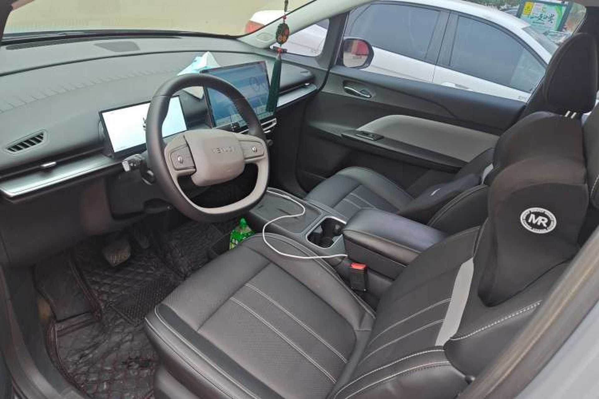 Used Venucia VX6 2025 Large Flat-Layout 520 Pro Left Front Seat