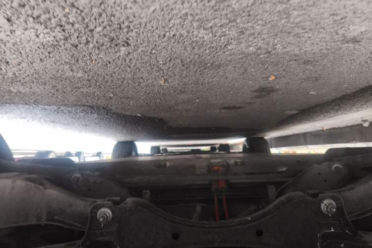 Used Venucia VX6 2025 Large Flat-Layout 520 Pro Chassis Rear