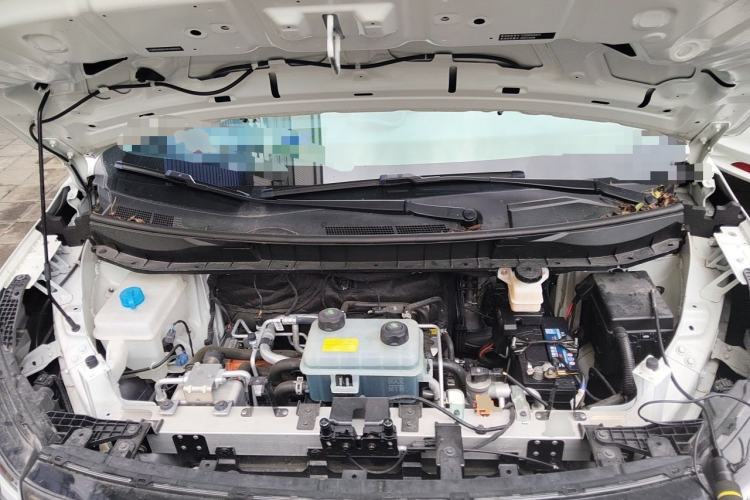 Used Venucia VX6 2025 Grand Flat 520 Max Engine Bay