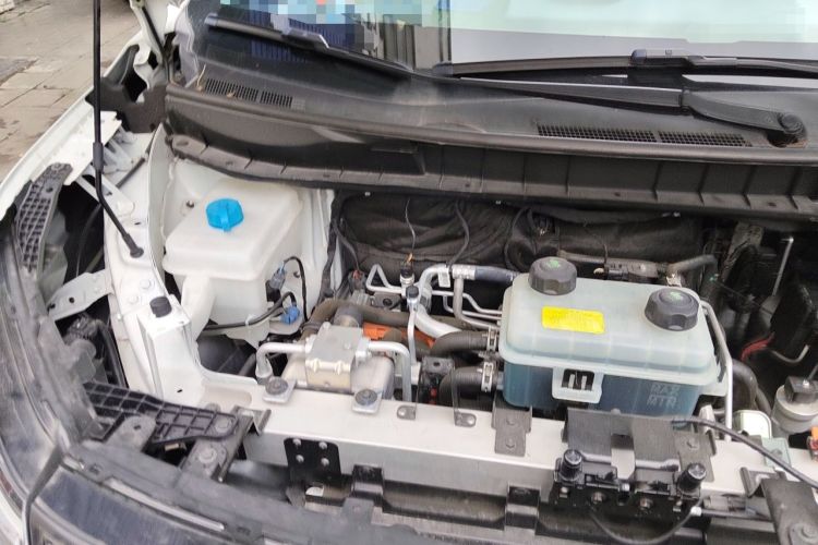 Used Venucia VX6 2025 Grand Flat 520 Max Engine Bay Right