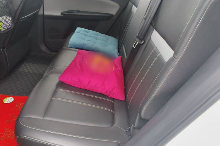 Used Venucia VX6 2025 Large Flat-Layout 520 Pro Left Rear Seat