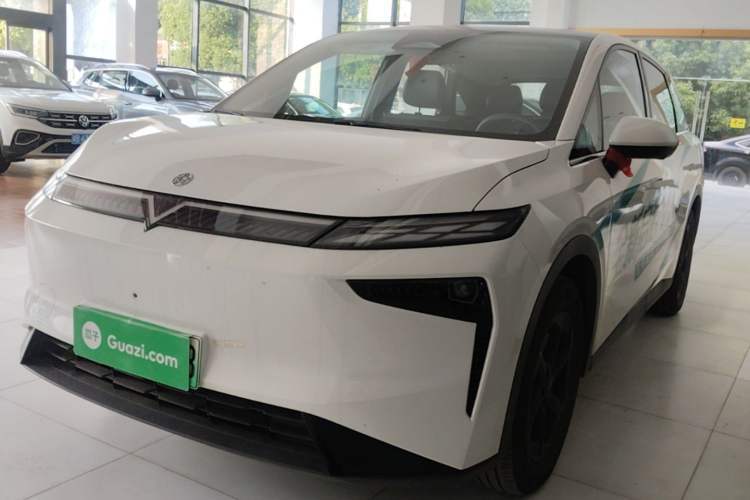 Used Venucia VX6 2025 Large Flat-Layout 520 Pro Guazi used car, China used car export, Used car for sale, Used cars, Cheapest cars for sale