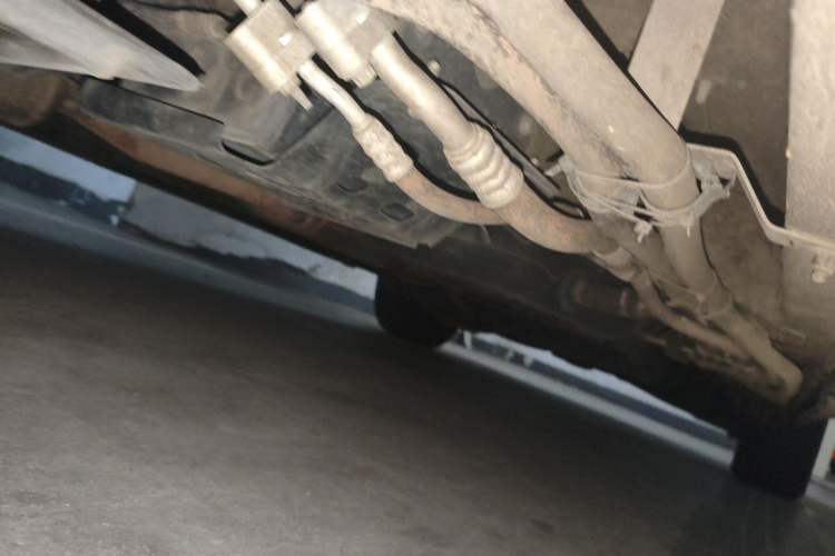 Used Venus 2023 2.0T Weihé Chassis Front Left