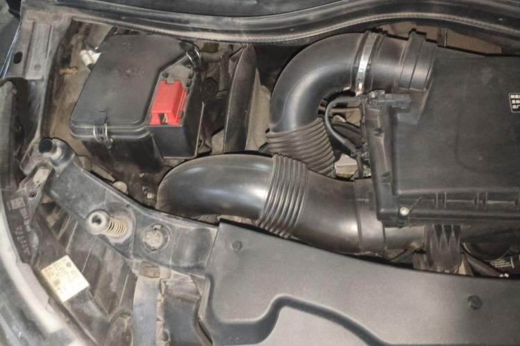 Used Venus 2023 2.0T Weihé Engine Bay Right