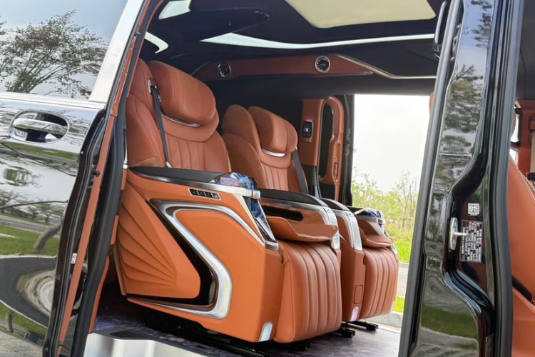Used Venus 2023 2.0T Weihé Interior 4