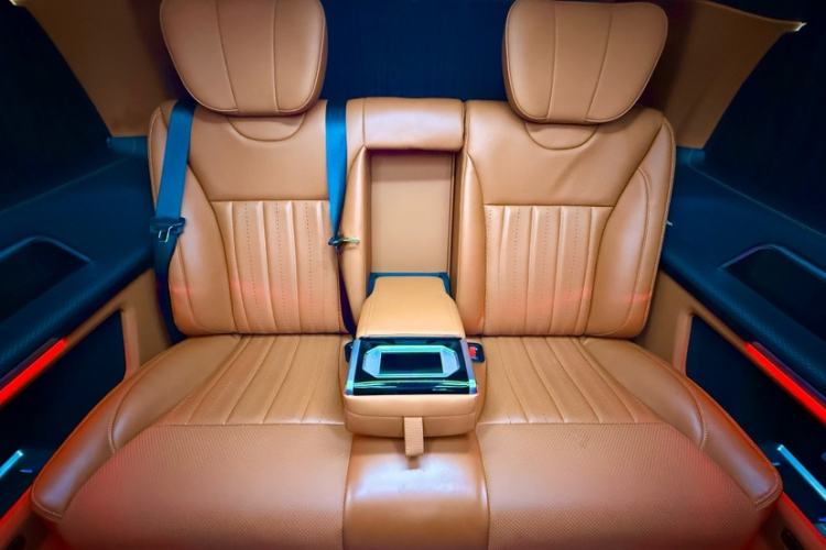 Used Venus 2023 2.0T Weihé Interior 5
