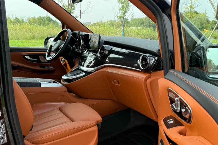 Used Venus 2023 2.0T Weihé Right Front Seat