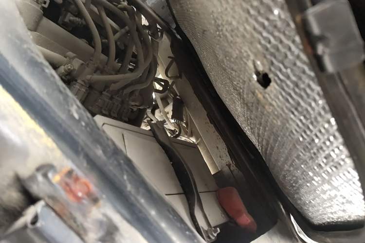 Used Victory K2  Engine Bay Left