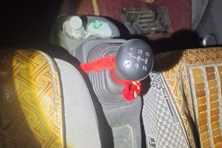 Used Victory V1 2014 1.0L Base Version Gear Lever