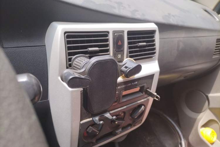 Used Victory V1 2014 1.2L Base Model Audio And AC Panel
