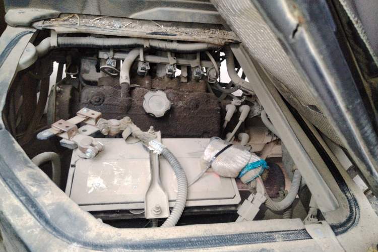 Used Victory V1 2014 1.0L Base Version Engine Bay Left