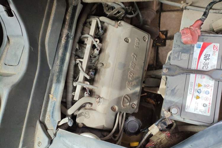 Used Victory V1 2014 1.2L Comfort Model Engine Bay Right
