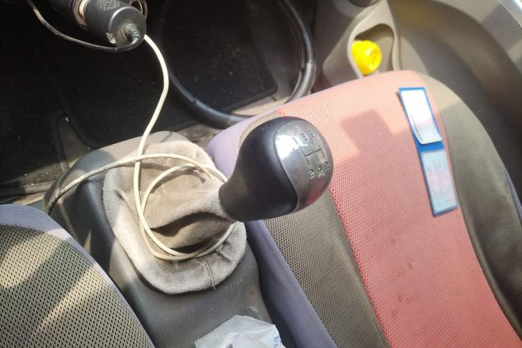 Used Victory V1 2014 1.2L Base Model Gear Lever