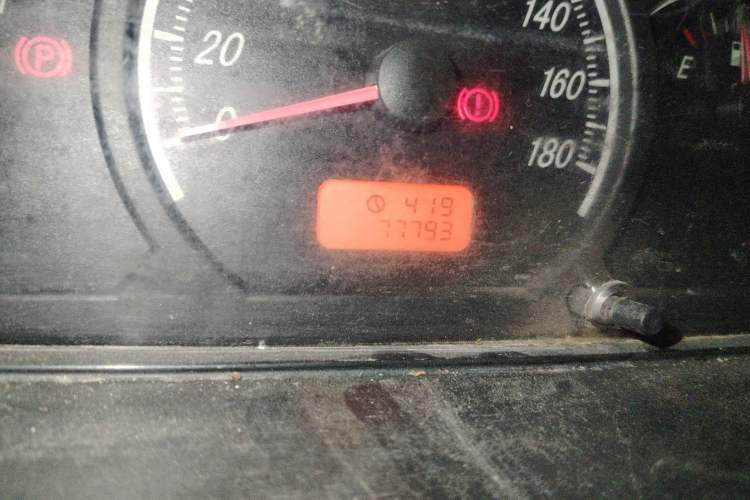Used Victory V1 2014 1.0L Base Version Odometer Close Up