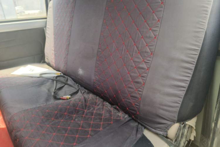 Used Victory V2E 2017 All-Electric 324V Left Rear Seat