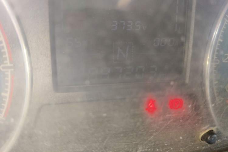 Used Victory V2E 2017 All-Electric 324V Odometer Close Up
