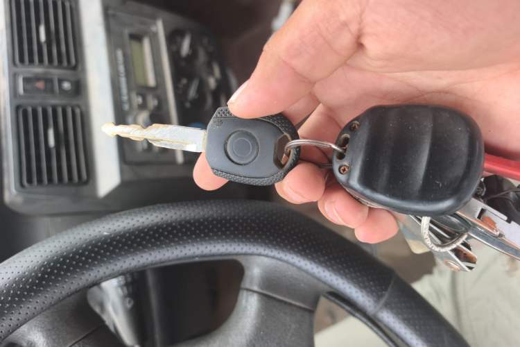 Used Victory V2E 2017 All-Electric 324V Vehicle Key