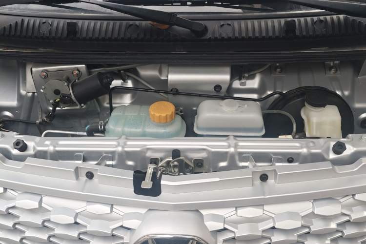 Used Victory Zebra 2025 1.5L Double-Cab Extended Wide-Body Flatbed Luxury Version Engine Bay