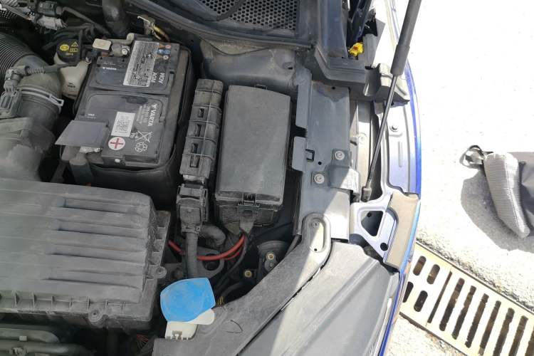 Used Volkswagen Arteon 2022 2.0T Shooting Brake R-Line Engine Bay Left