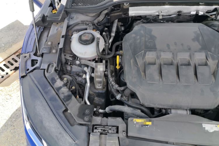Used Volkswagen Arteon 2022 2.0T Shooting Brake R-Line Engine Bay Right