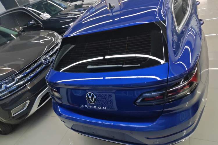Used Volkswagen Arteon 2022 2.0T Shooting Brake R-Line Exterior 4