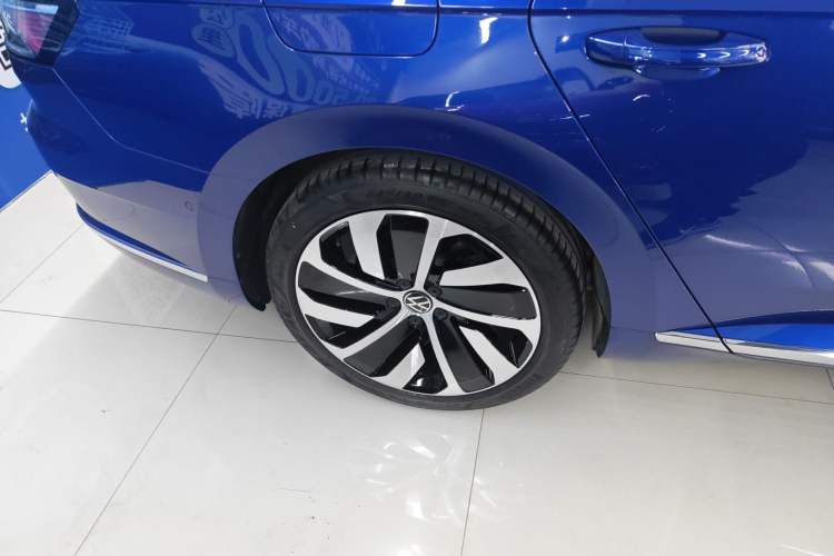 Used Volkswagen Arteon 2022 2.0T Shooting Brake R-Line Exterior 8