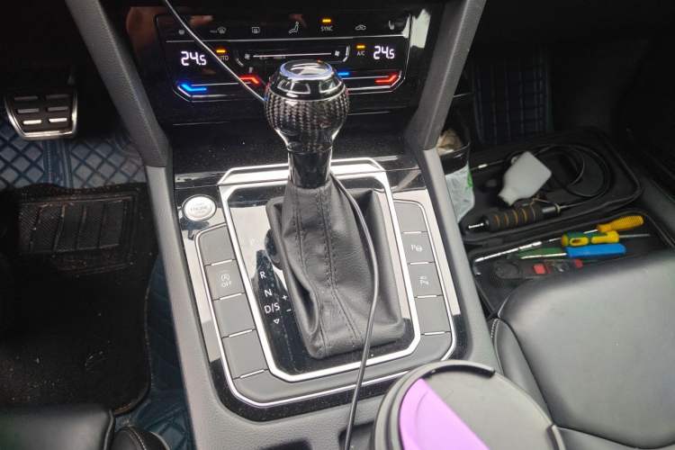 Used Volkswagen Arteon 2022 2.0T Shooting Brake R-Line Gear Lever