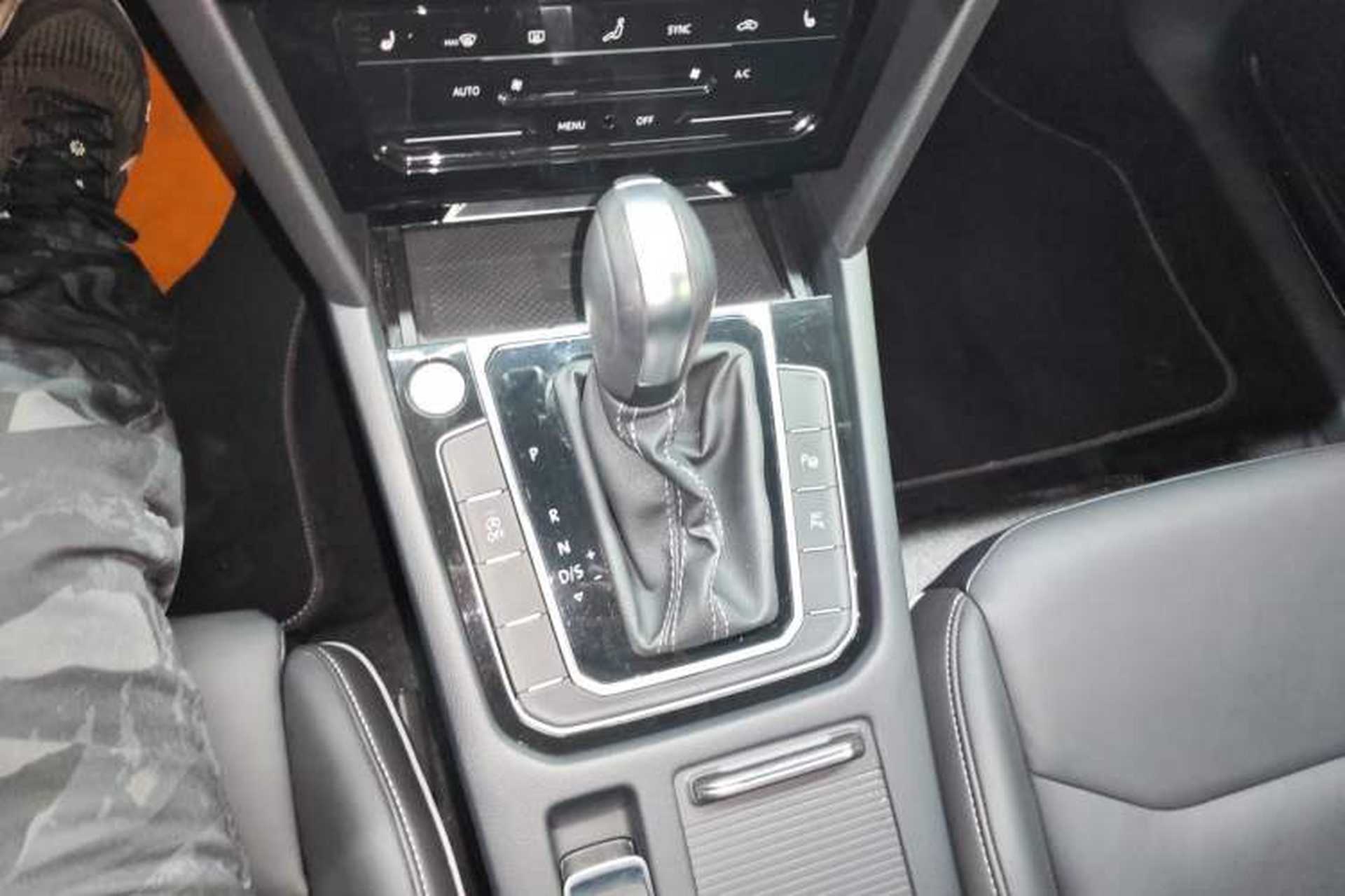 Used Volkswagen Arteon 2022 2.0T Shooting Brake R-Line Gear Lever