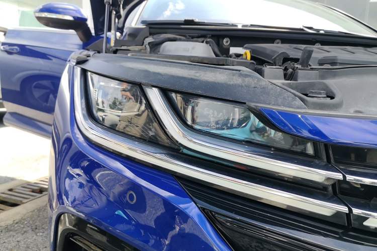 Used Volkswagen Arteon 2022 2.0T Shooting Brake R-Line Right Front Headlight