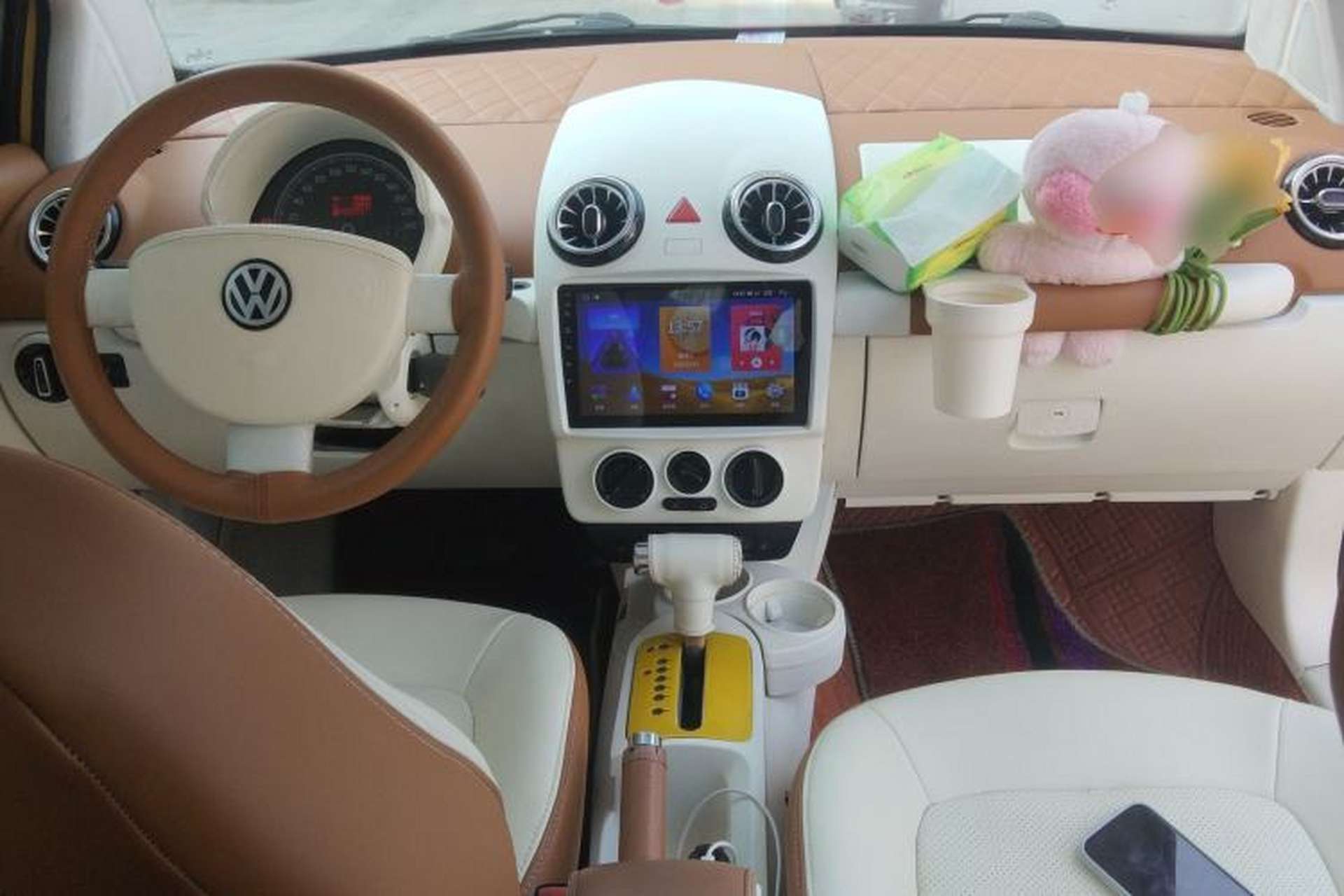 Used Volkswagen Beetle 2006 2.0 Luxury Edition Center Console