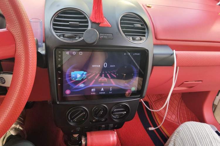 Used Volkswagen Beetle 2006 2.0 Luxury Edition Audio And AC Panel