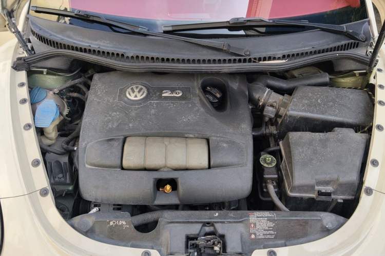 Used Volkswagen Beetle 2006 2.0 Luxury Edition Engine Bay