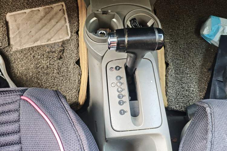 Used Volkswagen Beetle 2006 2.0 Luxury Edition Gear Lever