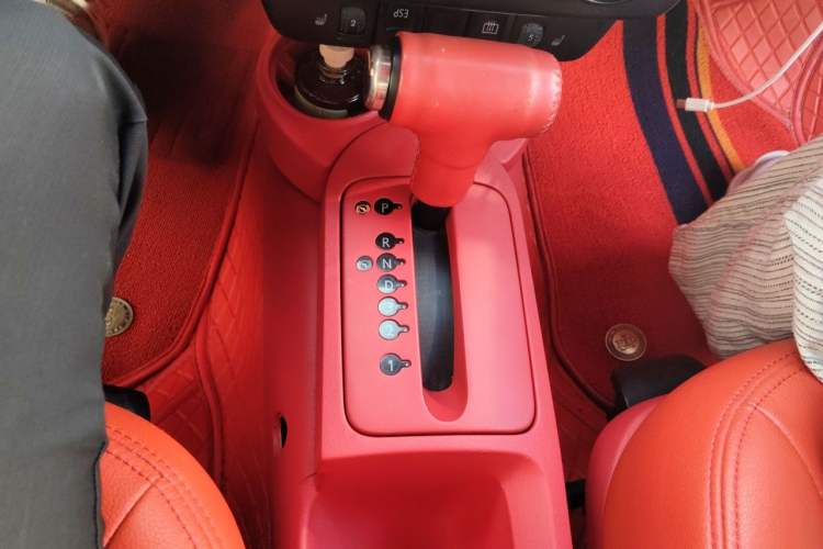 Used Volkswagen Beetle 2006 2.0 Luxury Edition Gear Lever