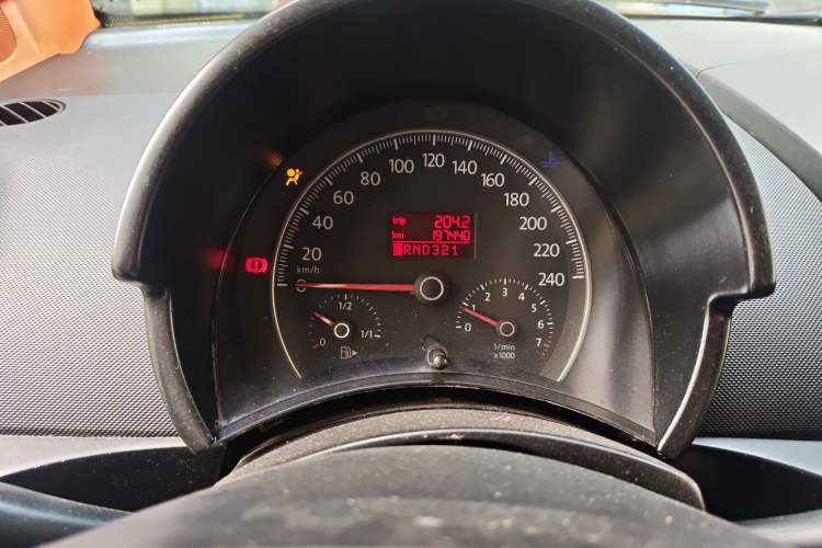 Used Volkswagen Beetle 2006 2.0 Luxury Edition Instrument Cluster