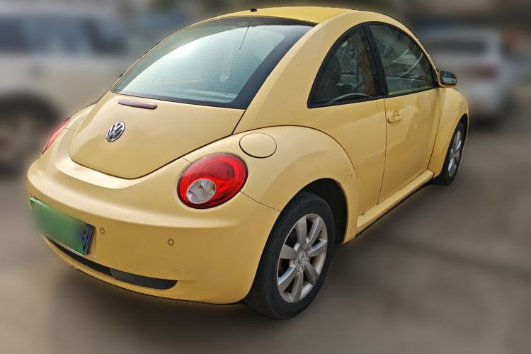 Used Volkswagen Beetle 2006 2.0 Luxury Edition Rear Right 45 Deg