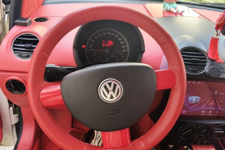 Used Volkswagen Beetle 2006 2.0 Luxury Edition Steering Wheel