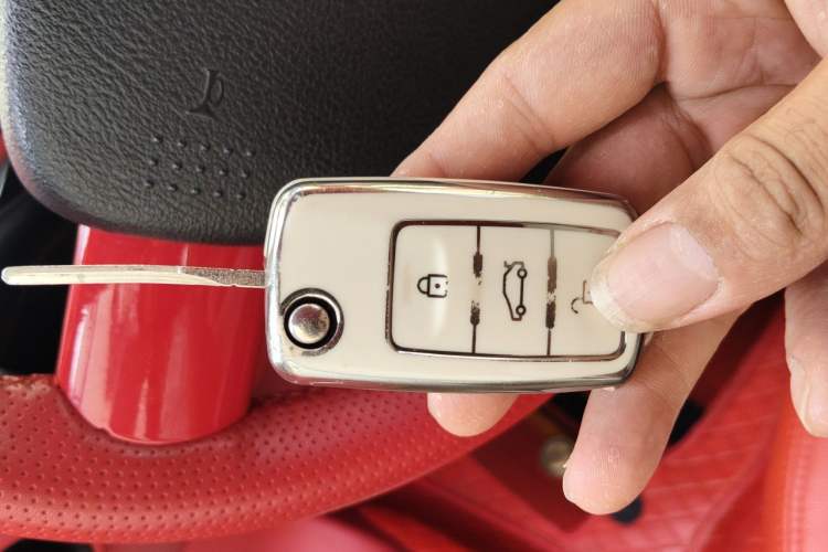 Used Volkswagen Beetle 2006 2.0 Luxury Edition Vehicle Key