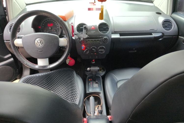 Used Volkswagen Beetle 2008 2.0 AT Standard Edition Center Console