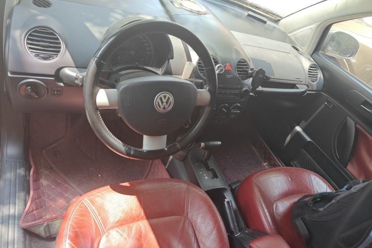 Used Volkswagen Beetle 2008 1.8T AT Luxury Model Center Console