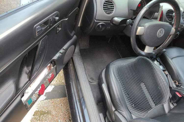 Used Volkswagen Beetle 2008 2.0 AT Standard Edition Driver Seat