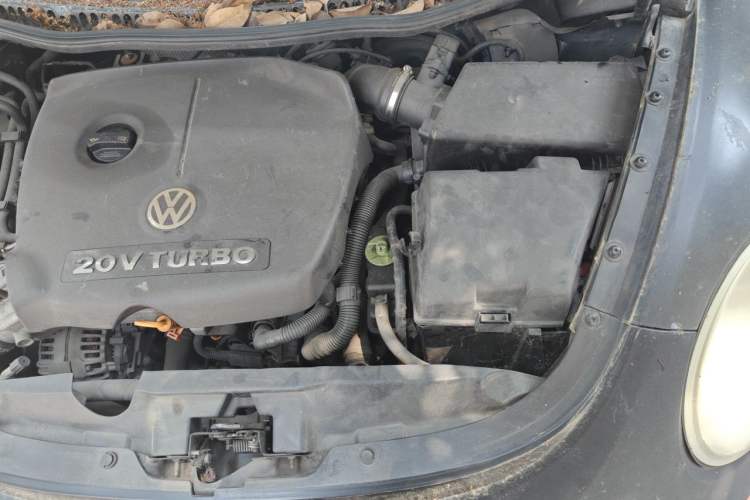 Used Volkswagen Beetle 2008 1.8T AT Luxury Model Engine Bay Left