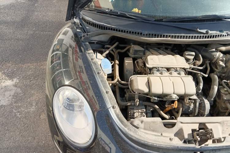 Used Volkswagen Beetle 2008 2.0 AT Standard Edition Engine Bay Right