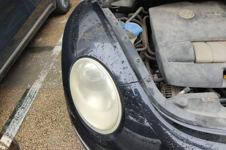 Used Volkswagen Beetle 2008 2.0 AT Standard Edition Engine Bay Right