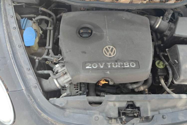Used Volkswagen Beetle 2008 1.8T AT Luxury Model Engine Bay Right