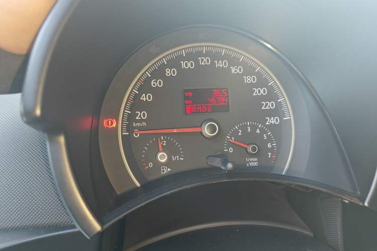 Used Volkswagen Beetle 2008 2.0 AT Top-Trim Version Instrument Cluster