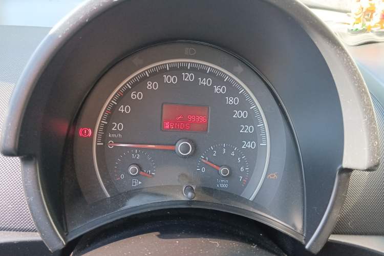 Used Volkswagen Beetle 2008 2.0 AT Standard Edition Odometer Close Up