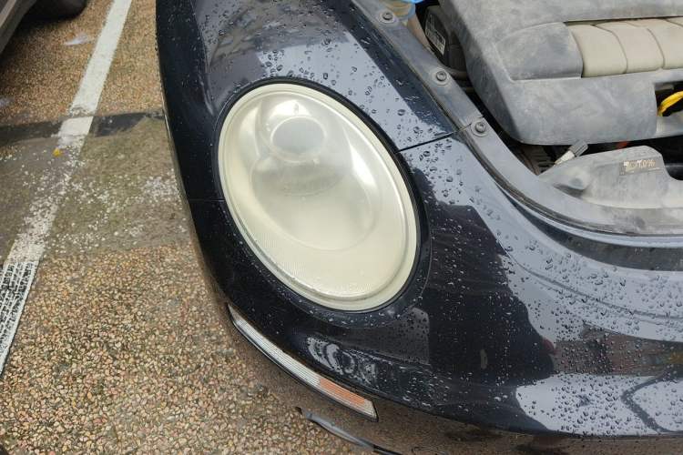 Used Volkswagen Beetle 2008 2.0 AT Standard Edition Right Front Headlight