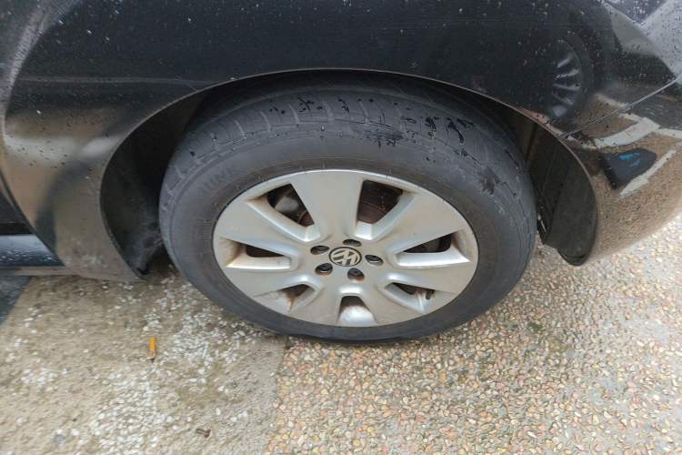 Used Volkswagen Beetle 2008 2.0 AT Standard Edition Right Front Wheel Hub