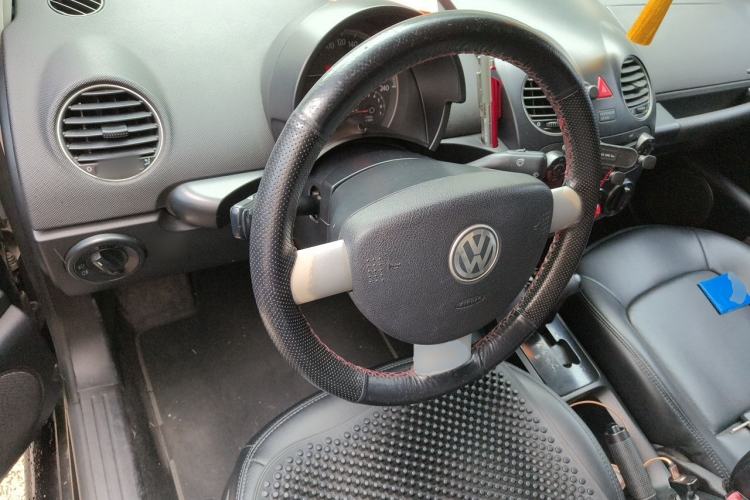 Used Volkswagen Beetle 2008 2.0 AT Standard Edition Steering Wheel